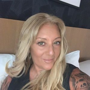 Meet your Posher, Carmelina